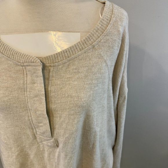 NWOT BP Long Sleeve Crop Henley in Beige Oatmeal Light Heather (3X) - Picture 4 of 11
